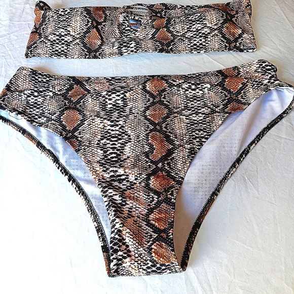 3/10 SHEIN Plus High Waisted Bandeau Strapless Bikini  Animal Snake Print 3X - Picture 1 of 8